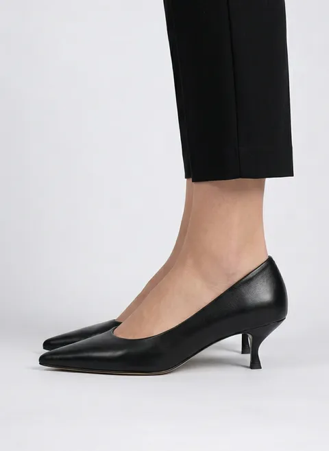 Туфли из кожи в черном цвете Twofeet фото 5