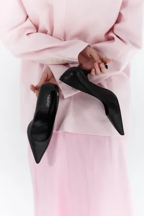 Туфли с акцентным каблуком и металлической деталью Twofeet фото 2