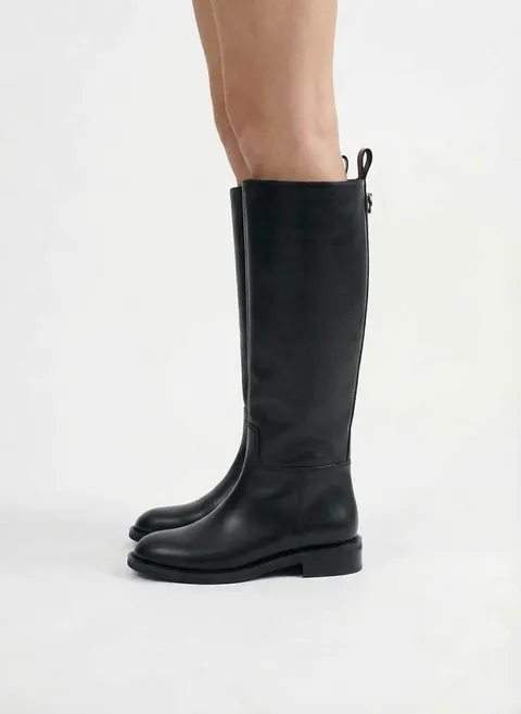 Сапоги минималистичного дизайна из гладкой кожи Twofeet фото 5